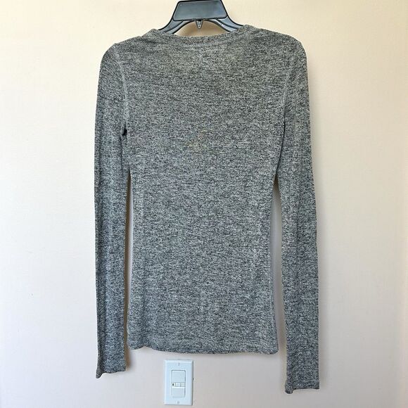 TNA Top Women’s Small Long Sleeve Pullover Crew Heathered Gray Basic - Picture 3 of 7